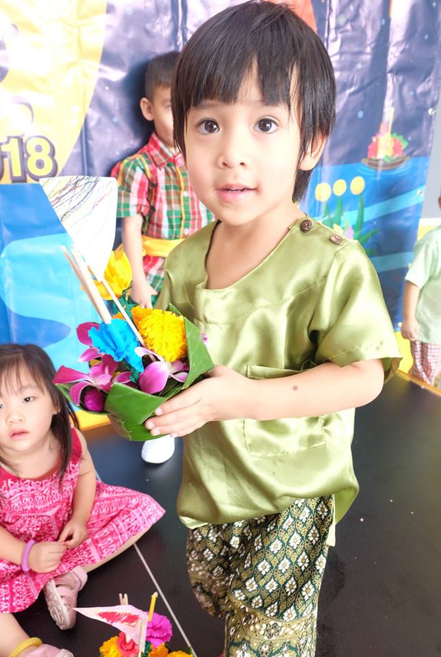 Loy Kratong – Raffles American School Bangkok